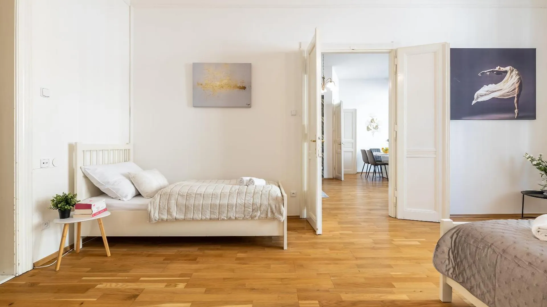 Spacious 2-Bedroom Apartment In Old Town براغ جمهورية التشيك