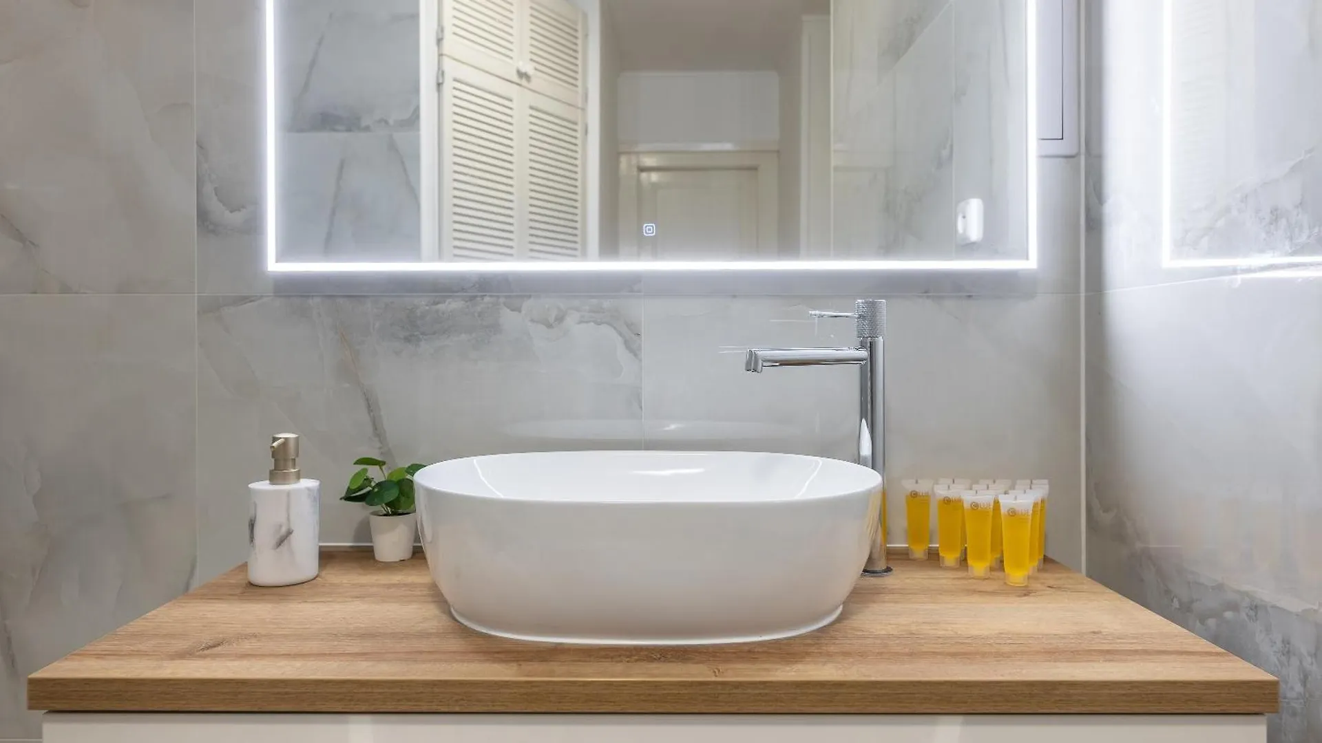 Spacious 2-Bedroom Apartment In Old Town Prague