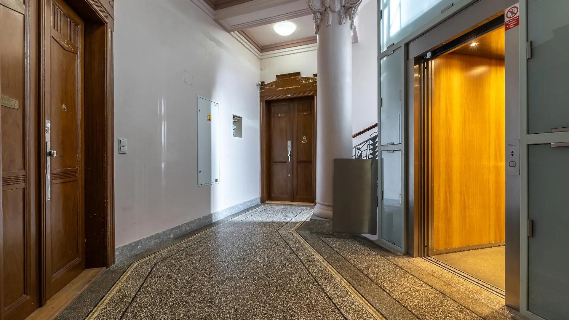 Spacious 2-Bedroom Apartment In Old Town Prague Czech Republic