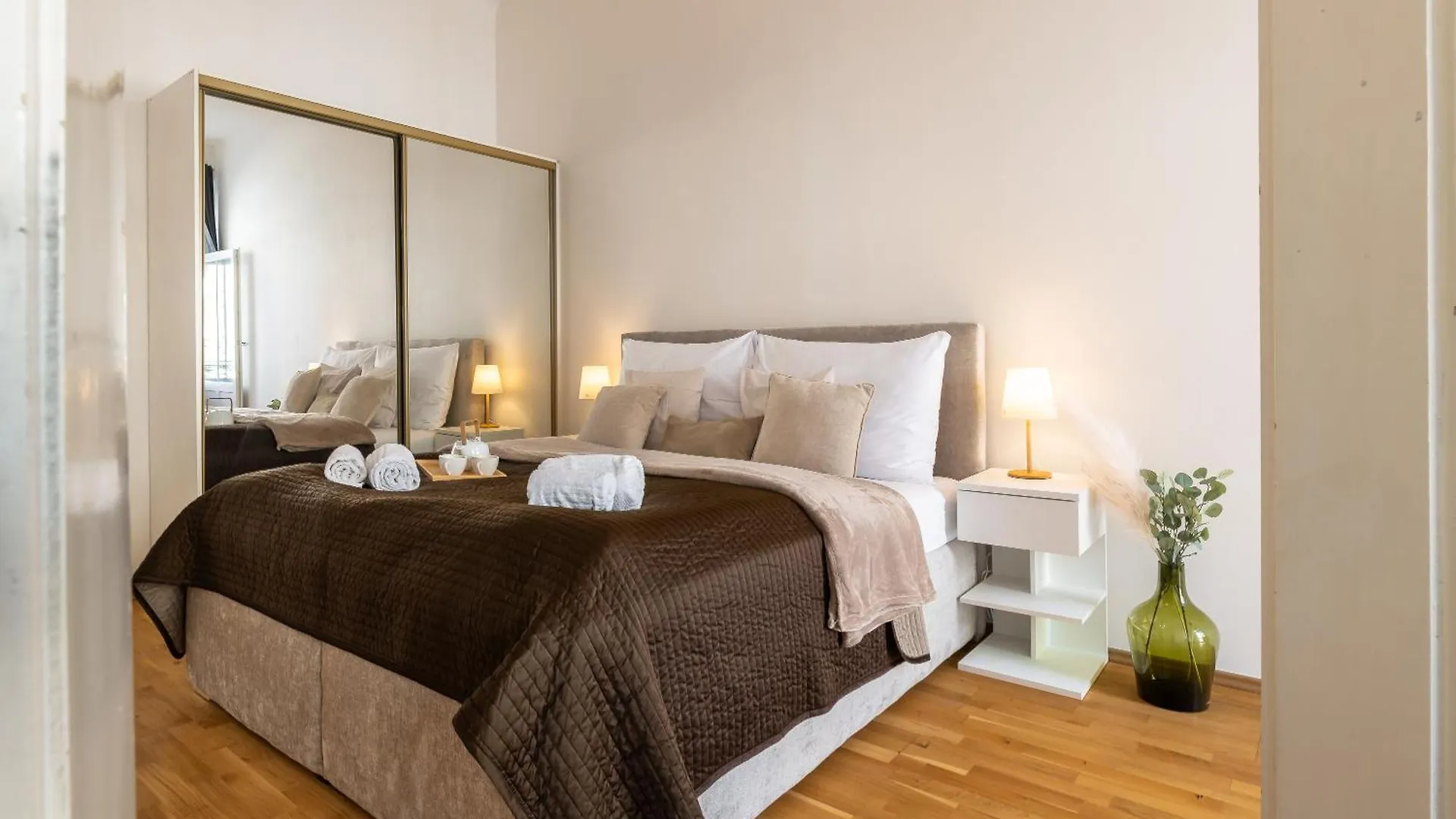 Spacious 2-Bedroom Apartment In Old Town Prague